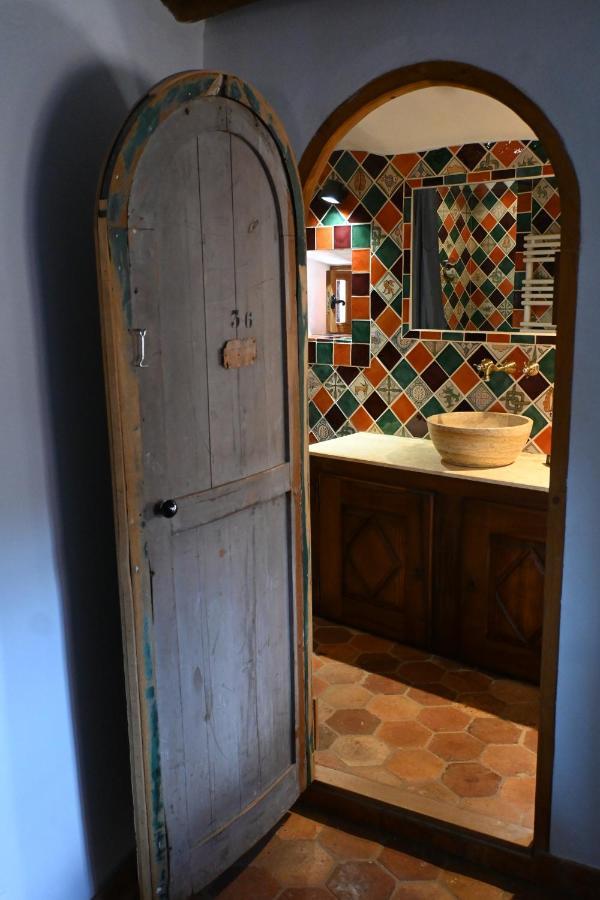 Roussillon en Isere Maison Porte Heureuse מראה חיצוני תמונה