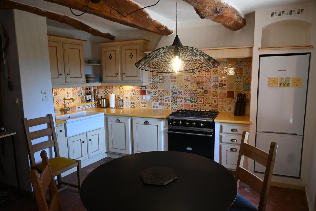 Roussillon en Isere Maison Porte Heureuse מראה חיצוני תמונה