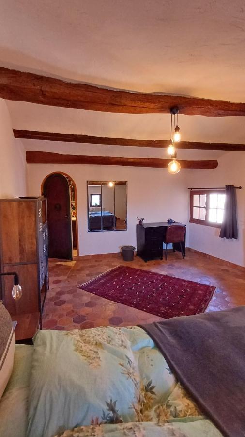 Roussillon en Isere Maison Porte Heureuse מראה חיצוני תמונה